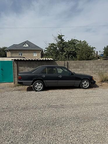 daf 2013: Mercedes-Benz W124: 1991 г., Механика, Седан — 2