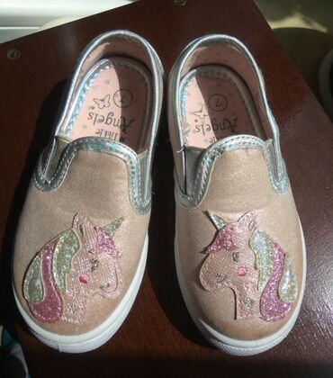 detskaya obuv krossovki: Очень красивая обувь для девочки фирмы Accessorize. Розовая с