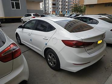 sideniya: Hyundai Avante: 1.6 l | 2017 il Sedan — 4