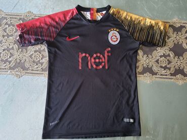 idman formalari satisi: 2018-2019 Galatasaray səfər forması.15 manata satılır.Ciddi