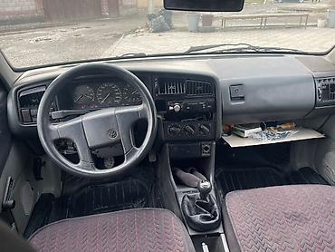 Volkswagen: Volkswagen Passat: 1992 г., 2 л, Механика, Бензин, Универсал — 8