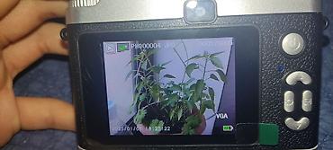 Фотоаппараты: Компактная цифровая камера - Форм‑фактор мини-«ретро» с ремешком на — 9