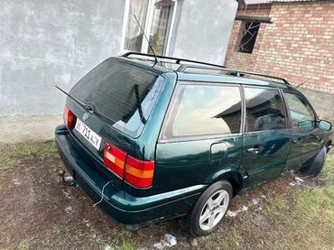 Volkswagen: Volkswagen Passat Variant: 1994 г., 2 л, Механика, Бензин, Универсал — 4