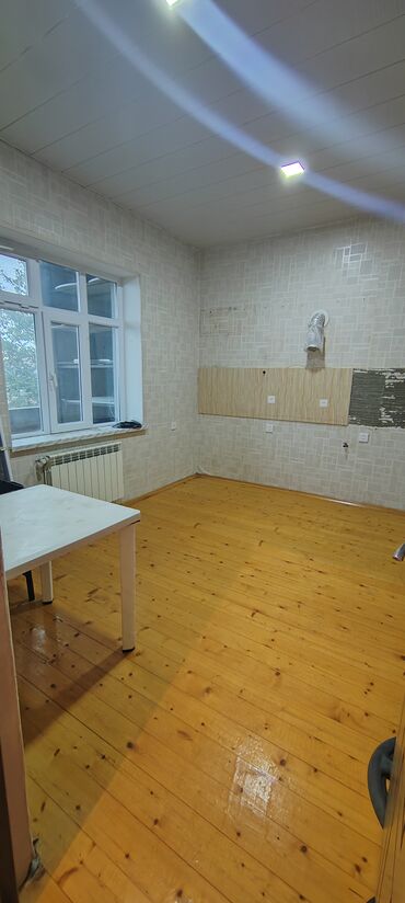 Həyət evləri və villaların satışı: Sulutəpə qəs. 6 otaqlı, 167 kv. m, Kredit yoxdur, Orta təmir — 6