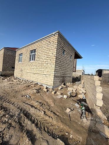 ev alqi satqi kiraye: Binə bolluqda təcili satılır 3 otaqlı ev təmirsizdi qiymət 43 min — 3