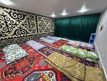 дом комната: Аренда уютного этно-зала для отдыха и ночёвок на полу. Описание: - — 6