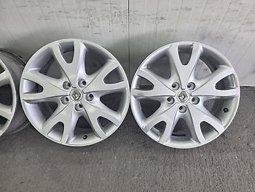 golf 4 dizel: ALUMINIJUMSKE FELNE RENO NISSAN HYUNDAI 17 5 X 114.3 | Renault — 4