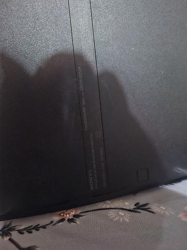 кастомная: PlayStation 3 Slim с кастомным оформлением в стиле Spider‑Man — 2