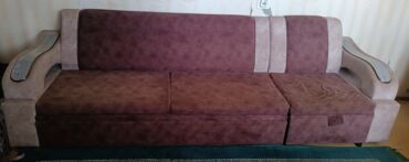 продаю старый диван: Продаю диван Б/У. Состояние отличное. Длина 3 метра. Есть отсек для