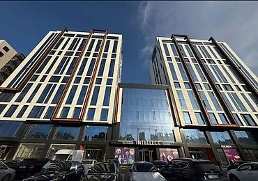 1 ком кв токмок: Аренда офисов, 44 м², В бизнес центре, 1 линия, С отдельным входом, С отдельным сан узлом — 1