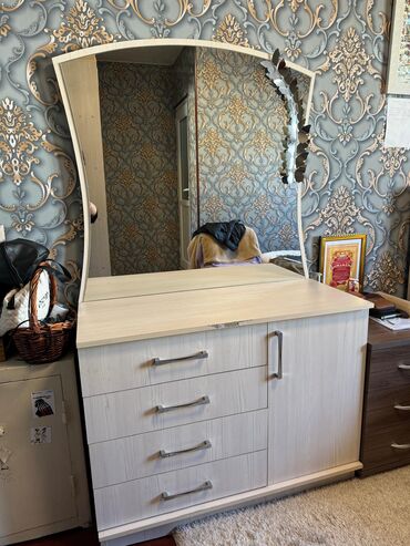 Столы и стулья для зала: Стол и стул для зала, Б/у, Самовывоз — 6