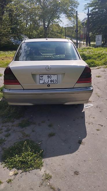 mersedes c 230: Mercedes-Benz 230: 2.3 l | 1999 il Sedan — 6
