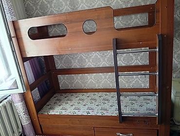 кыргыз көйнөк детский: Двухъярусная детская кровать из массива/ЛДСП под дерево. Состояние — 3