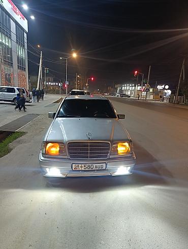 exeed rx: Mercedes-Benz W124: 1994 г., 2.2 л, Механика, Бензин, Седан — 3