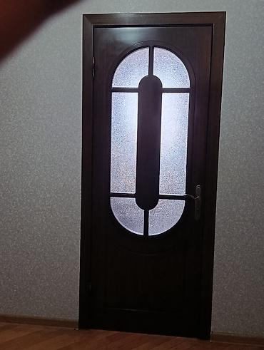 Jalüz qapılar: 6 qapıdır. 2si hamam, tualet qapısıdır. Sex malı deyil, əldə — 4