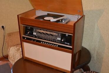 Qrammofon və patefonlar: Sifarişlə Riqonda 102 patefonu yığılır. İdeal vəziyyətdə Rigonda 102 -da lalafo.az — 5 Qrammofon və patefonlar: Sifarişlə Riqonda 102 patefonu yığılır. İdeal vəziyyətdə Rigonda 102 — 5