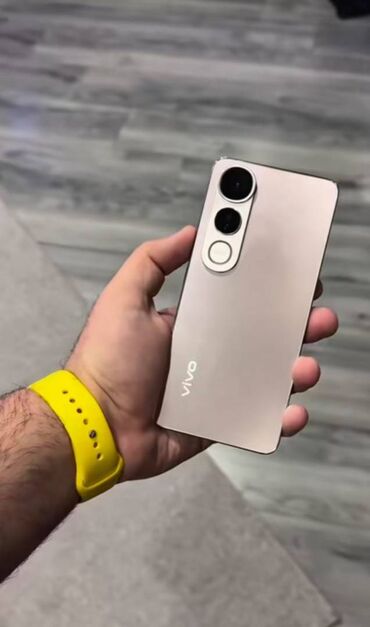 telefon qutusu: Vivo V17, 256 ГБ, цвет - Золотой, Гарантия, Отпечаток пальца, С документами