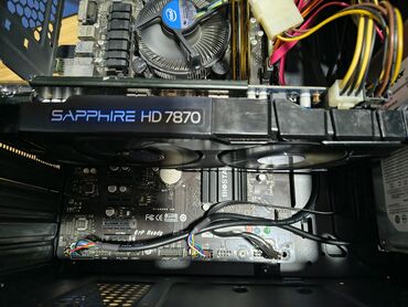 Desktop računari i radne stanice: Desktop računar – Biostar/Intel, Sapphire grafika Specifikacije: - — 7