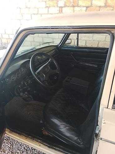 VAZ (LADA): Salam bu maşın satılır maşının il 92 hər sənəti hamısı var maşının — 2