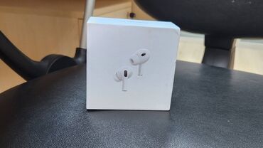 Qulaqcıqlar: Airpods Pro 2 Premium class Yüksək səs keyfiyyəti. Hal-hazırda bazarda