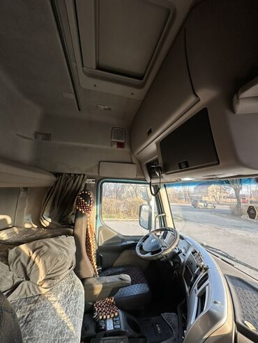 Тягачи: Тягач, Renault, 2012 г., Без прицепа — 12