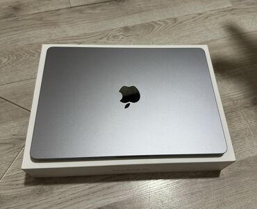 Ноутбуки: Ноутбук, Apple, 8 ГБ ОЗУ, Б/у, Для несложных задач