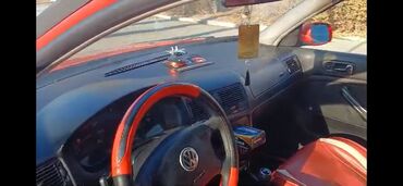 авто легковой: Volkswagen Golf: 1998 г., Механика, Бензин, Хэтчбэк
