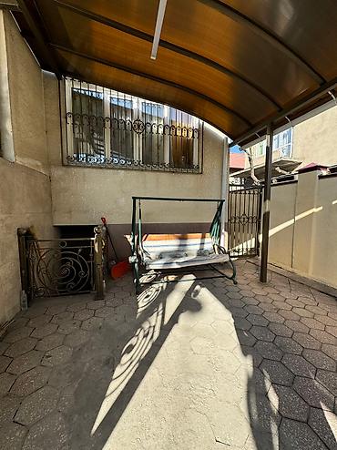 Продажа коттеджей и домов: Продается дом 350 кВ.м 4 сотки7 и более комнат 2 этаж мансарда : 3 — 8