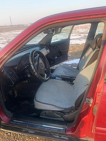 Mercedes-Benz: Mercedes-Benz C-Class: 1993 г., 1.8 л, Механика, Бензин, Седан — 5