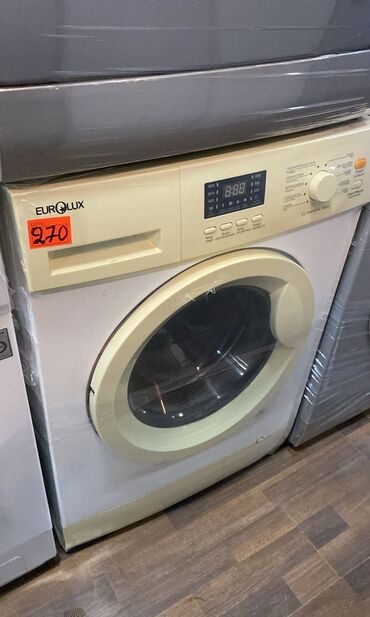 Soyuducular: Paltaryuyan 200 manatdan başlayır Super işləyir zəmanət verilir 300e
