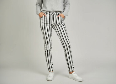 jeans mom slim fit stradivarius: Брюки жіночі, розмір L