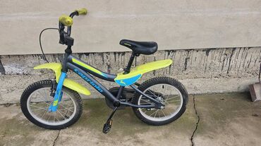bicikle za devojcice od 4 godine: Bicikla CAPRIOLO odlicno ocuvana,kratko vozena.Velicina 16.Prelepa