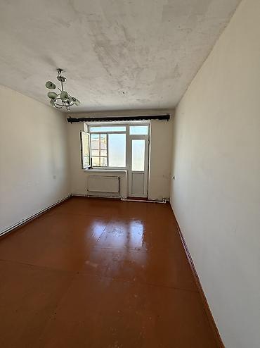 Köhnə tikili: Sumqayıt, 3 otaqlı, Köhnə tikili, 72 kv. m — 2