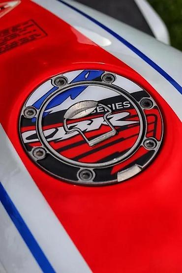 Delovi za motocikle: 3d stikeri - stikeri po želji - 1985 📌 opis: 3d stikeri za motore - — 11