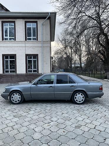 Mercedes-Benz: Mercedes-Benz E-Class: 1993 г., 2.8 л, Автомат, Бензин, Седан — 8