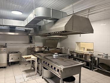 Установка вытяжек и вентиляции: Вентиляция Промышленные вытяжные зонты и система вентиляции для — 31