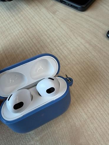 ıpad mini 6: Apple AirPods (3-cü nəsil) simsiz qulaqlıq - Dizayn: Qısa saplı — 1