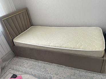 кровать односпальные: Односпальная кровать с мягким изголовьем + матрас - Размер спального — 3
