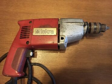 Električne bušilice: Dve iste bušilice ISKRA 450W. Jedna je potpuno ispravna (sa crvenim na lalafo.rs — 13 Električne bušilice: Dve iste bušilice ISKRA 450W. Jedna je potpuno ispravna (sa crvenim — 13