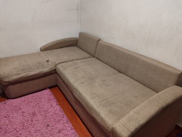 диван цена: Угловой диван, цвет - Бежевый, Б/у
