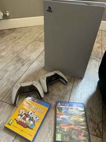 диски для ps5: В комплект входит игровая консоль PlayStation 5, два беспроводных