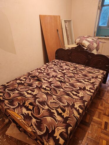 bazali tek carpayilar: İşlənmiş, İkinəfərlik çarpayı, Bazasız, Matras ilə, Siyirməsiz