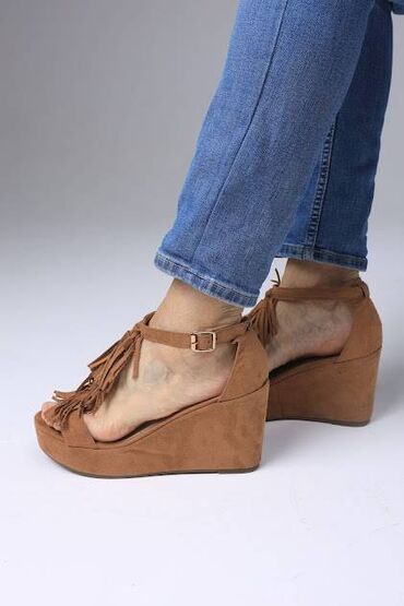 meray kee обувь: Босоножки замшевые 39-40 размер, Испания