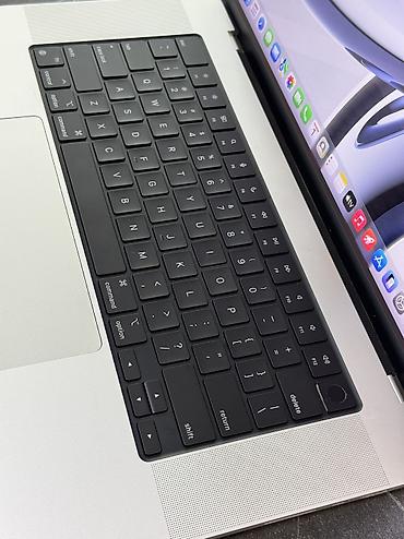 Ноутбуки Apple (MacBook): Для программирования, Б/у, Apple M1 Pro, ОЗУ, RAM: 16 ГБ, В рассрочку — 9