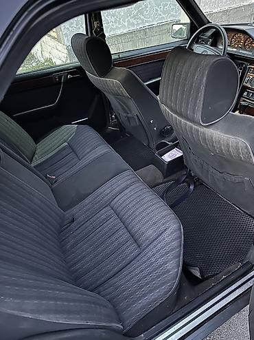 старый кондиционер: Mercedes-Benz E-Class: 1993 г., 2.2 л, Автомат, Бензин, Седан — 8