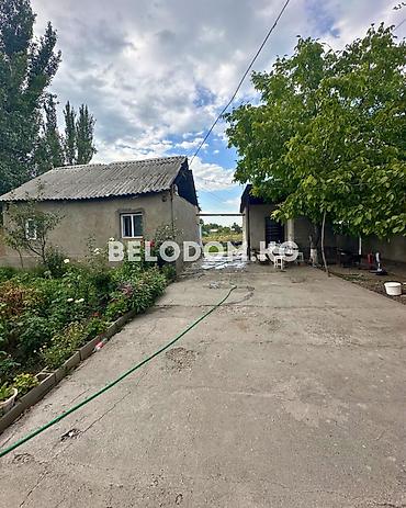 петровке: 🏠Продается дом в с. Петровка 🔴1-линия Бишкек Ош Нижняя зона 🟡Дом — 2