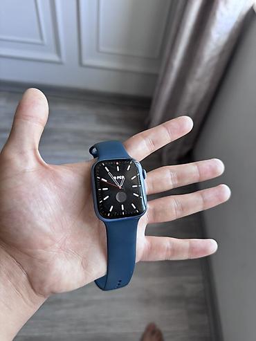 Apple watch 7 45mm 83pil işlemeyinde problem yoxdu ekranda cızığlar