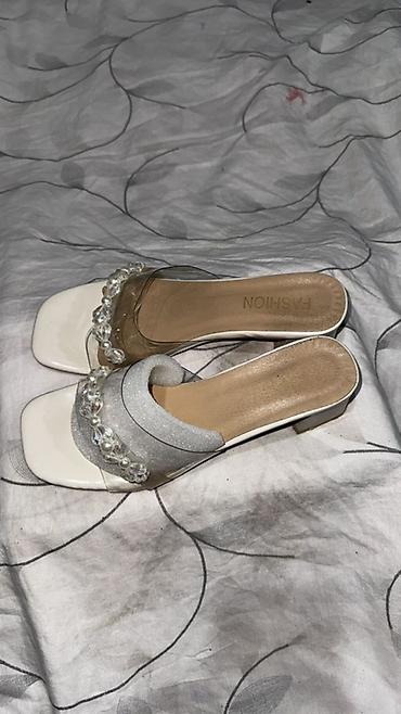 электронный чысы: Босоножкалар, 39.5, Fashion, Колдонулган, түсү - Ак, Акылуу жеткирүү — 3