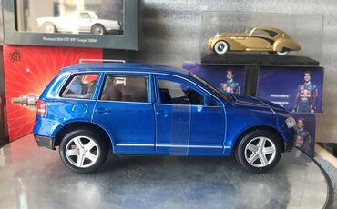 Avtomobil modelləri: 2004 il, 1:24, Dəmir, Ödənişli çatdırılma — 11