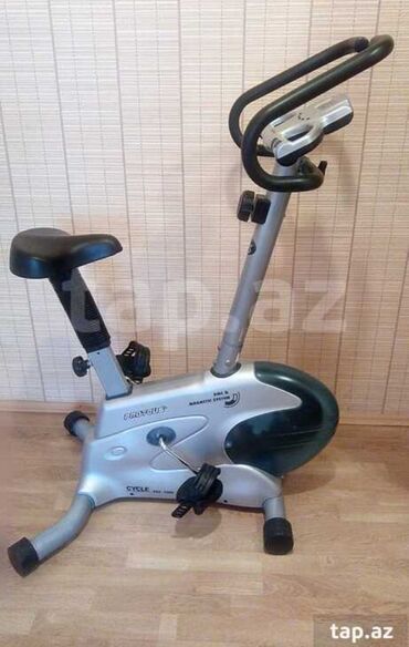 qaçış trenajoru kreditle: Maqnitik sistemli stasionar velotrenajor - Marka/model: PRO-CYCLE